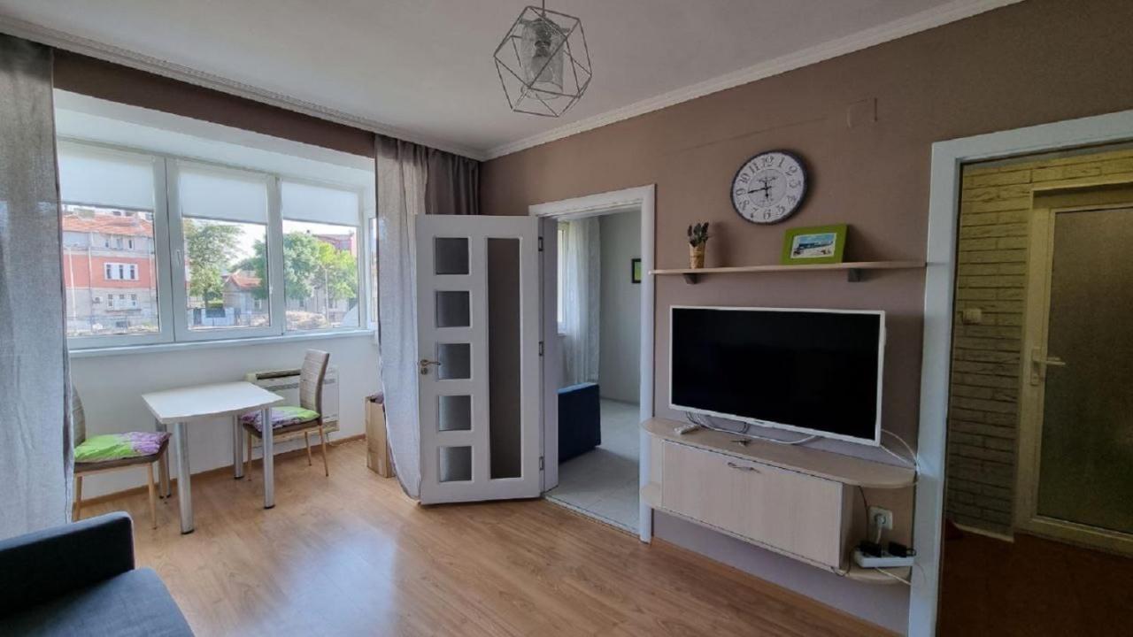 Apartment Violet Varna Exterior foto